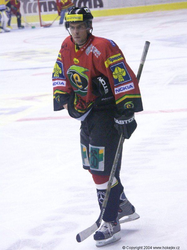 Obrázek “http://hokejkv.cz/foto_kva/2005_19_ZLN/041031_Zlin_08.jpg” nelze zobrazit, protože obsahuje chyby. Obrázek “http://hokejkv.cz/foto_kva/2005_19_ZLN/041031_Zlin_08.jpg” nelze zobrazit, protože obsahuje chyby.